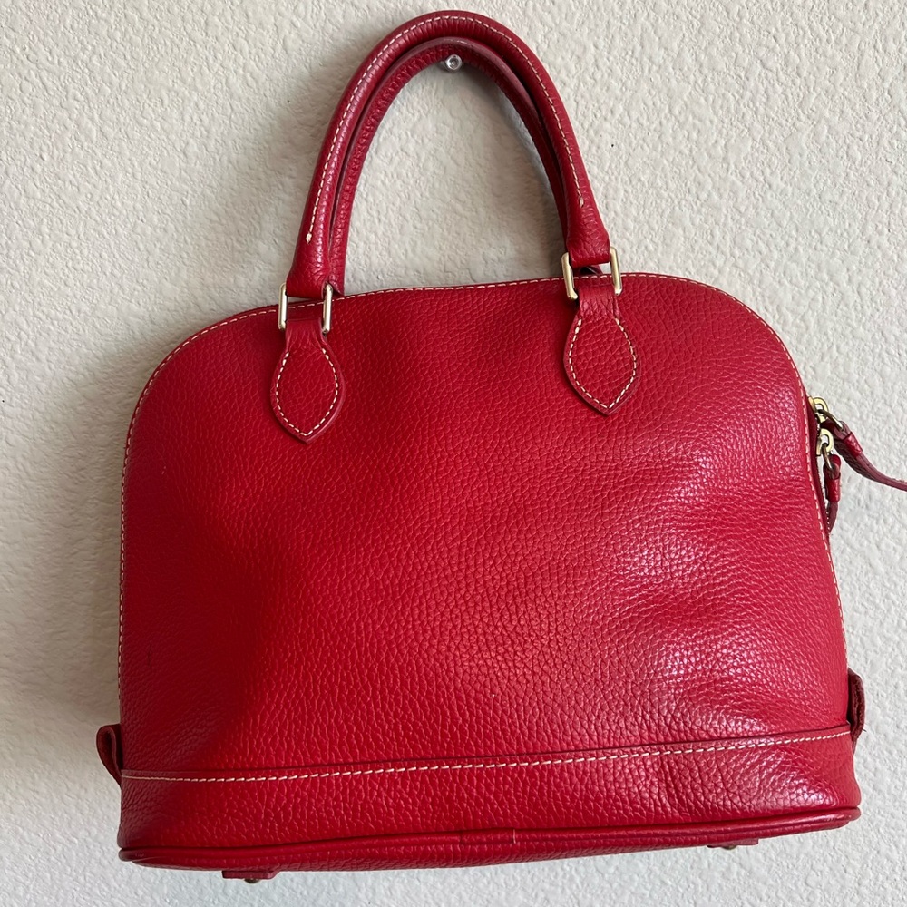 Red handbag - Picture 2 of 3